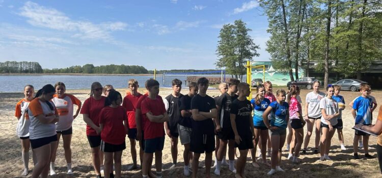 Gminne zawody w siatkówce plażowej w Osłoninie